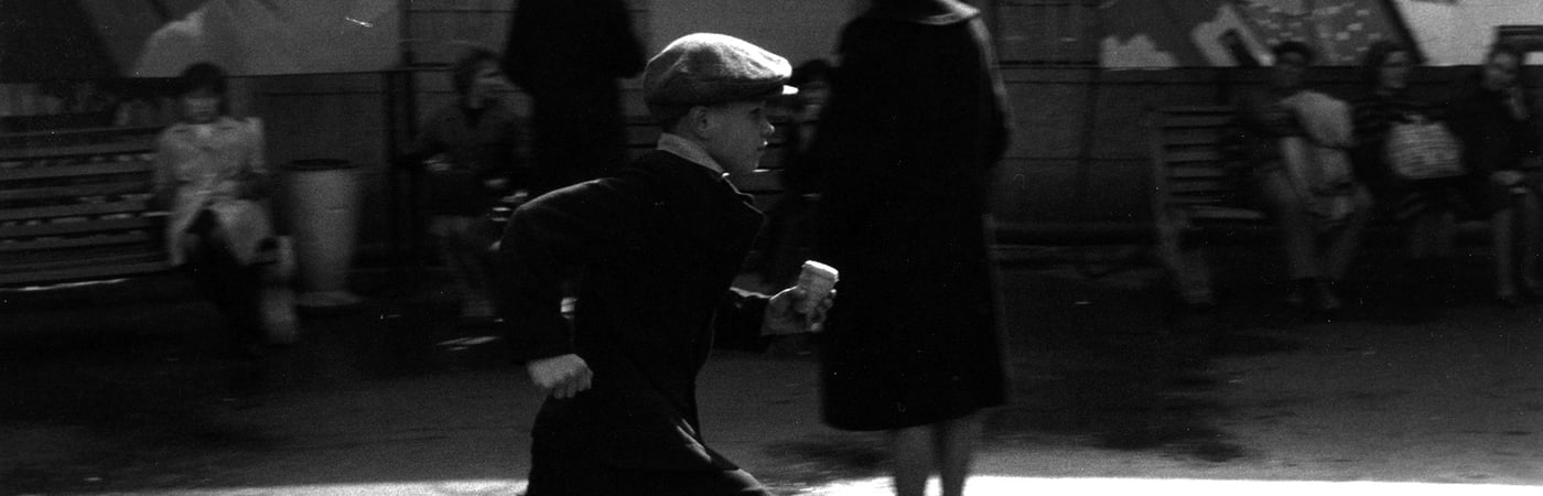 Robert Doisneau: Through the Lens